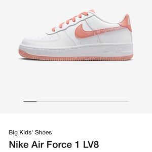Big kids Air Force 1 size 5.5y never worn
